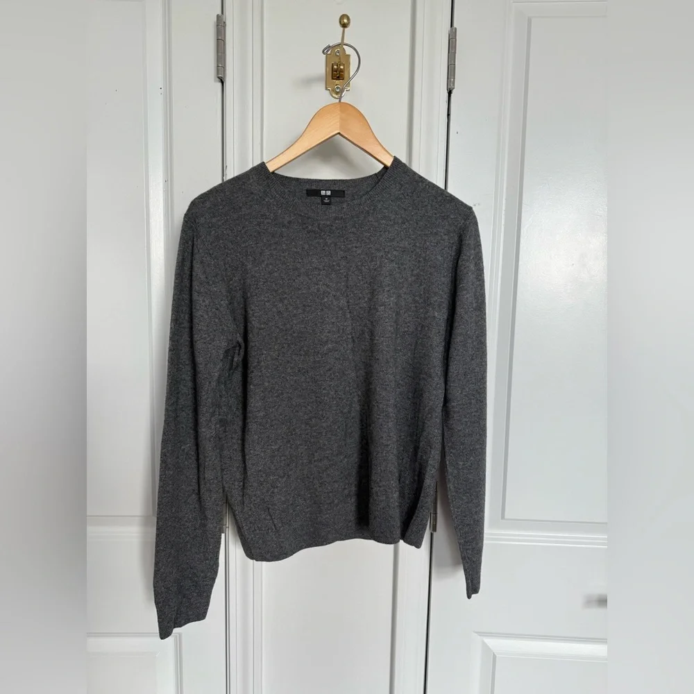 Uniqlo 100% Cashmere Women’s Charcoal Grey Crewneck Sweater - Picture 1 of 2